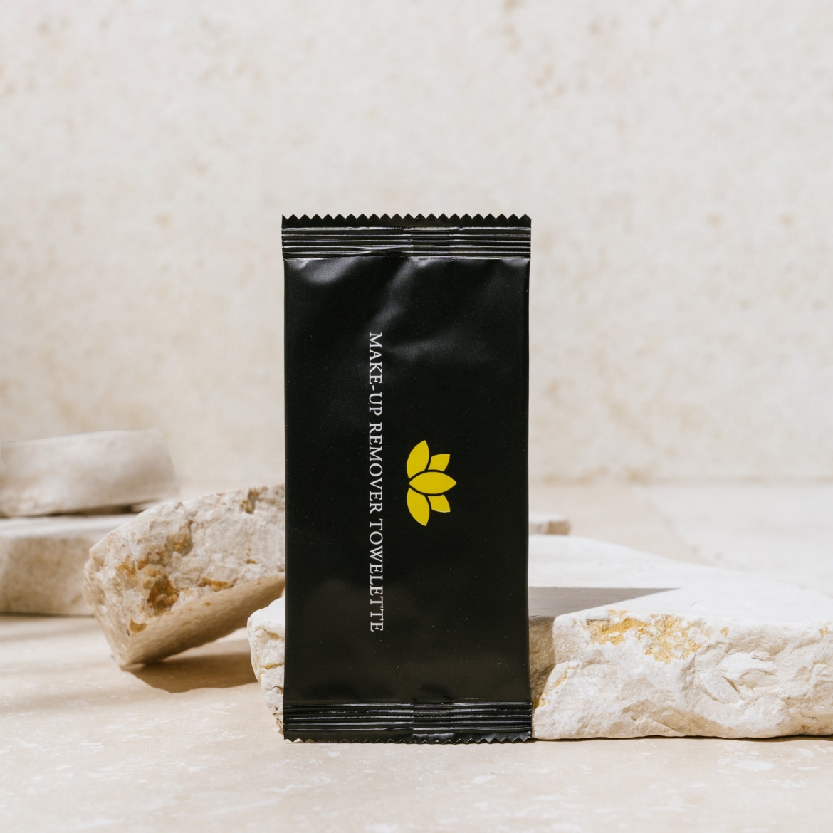 Picture of MAKE UP REMOVER WIPES ACCOM ASSIST 500/CTN